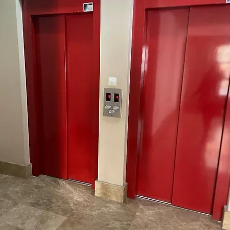 Precioso Exterior En Centro.